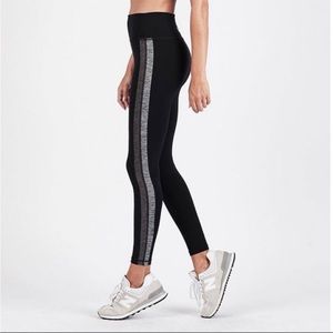 Vuori Racer Stripe Two Tone High Waisted Black Grey Leggings Large